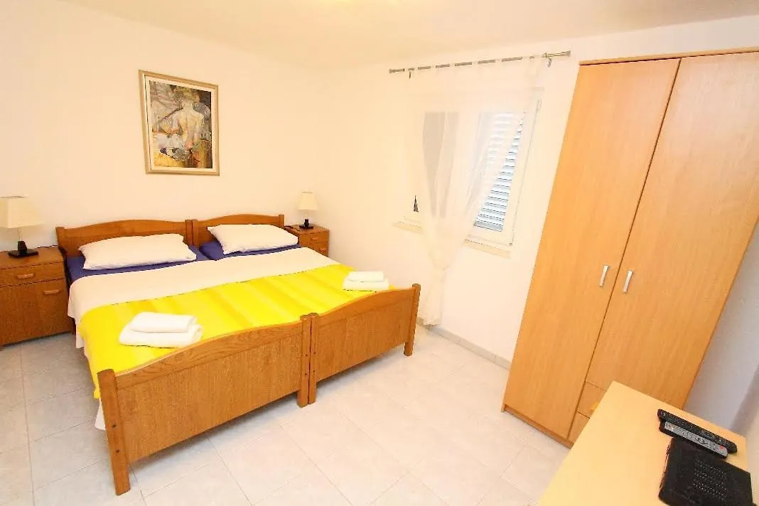 Genesis 3 Apartment Trogir