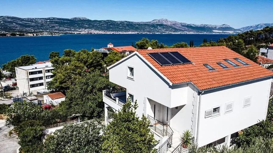 Genesis 3 Apartment Trogir Croatia